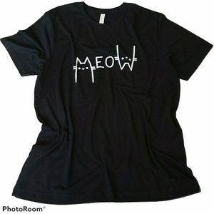 NWOT Women's Meow - Light Weight 2X Tee